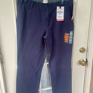 Dockers Men's Dark Blue Chinos